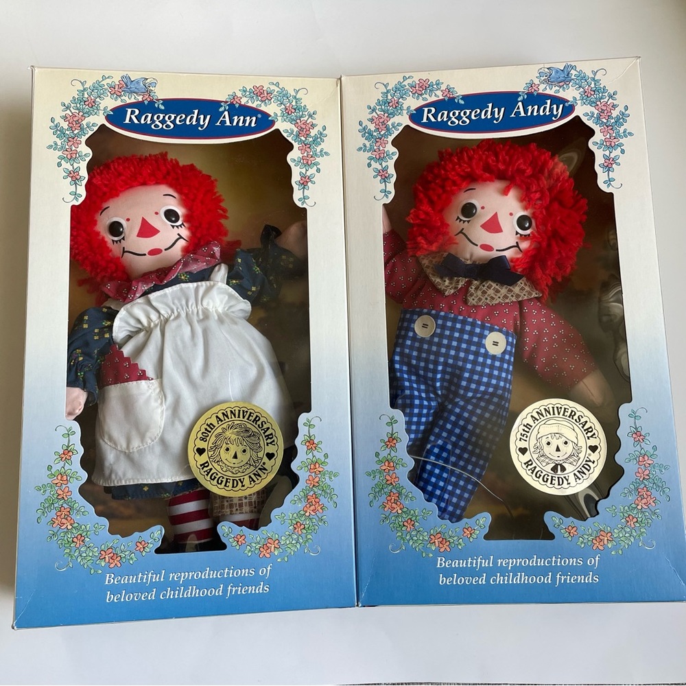 Vintage 1996 Raggedy Ann and Raggedy Andy commemorative Dolls